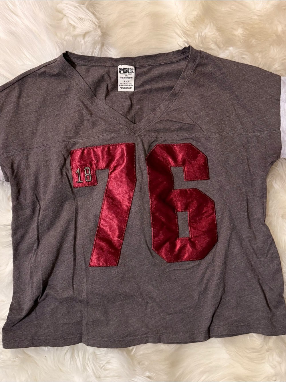 PINK Victoria's Secret Gray Short Sleeve Tee with Maroon 76 Applique